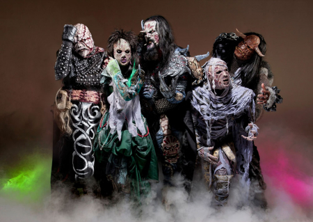 Lordi in vollständigem Line-Up samt neuem Drummer Otus.
