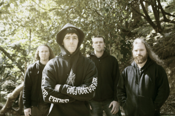 Ruins in vollem Line-Up (2012).