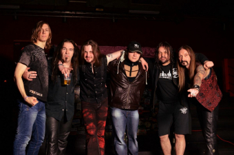 Gun Barrel in vollem Line-Up nach dem Interview mit Metal Trails in der Markthalle in Hamburg. (2012)