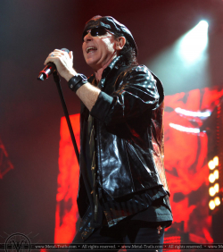 Klaus Meine, Sänger der Scorpions, am 19.11.2010 in Hamburg.