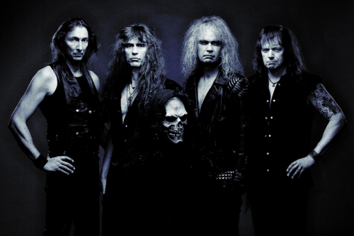 Grave Digger in vollem Line-Up (2012).