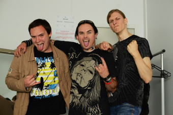 Metal Trails nach dem Interview mit Dani Filth (m.) von Cradle of Filth im Artist Village des Wacken Open Air 2012.