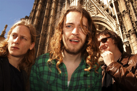Die niederländischen Psychedelic-Rocker von Shaking Godspeed (v.l.): Maarten Rieschen, Wout Kemkens und Paul Diersen.