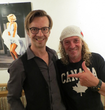 Bonfire-Sänger Claus Lessman nach dem Interview mit Metal Trails-Redakteur Michael Voit.