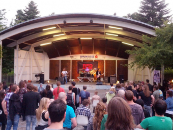 Red Machete beim Open Air im Linzer Musikpavillon (2013).