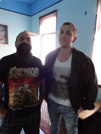 Metal Trails nach dem Interview mit Tony Campos (r.), dem Bassisten von Soulfly.