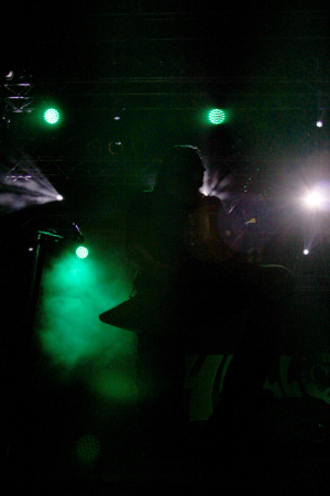 Helloween versanken bei ihrem Auftritt in grün angehauchter Dunkelheit.