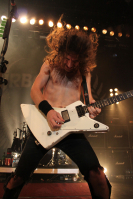 Bild 17 | Airbourne am 7. November 2013 in Linz. Fotografie: Christian Hehs