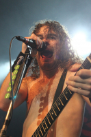 Bild 20 | Airbourne am 7. November 2013 in Linz. Fotografie: Christian Hehs