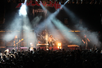 Bild 57 | Airbourne am 7. November 2013 in Linz. Fotografie: Christian Hehs