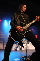 Bild 25 | Black Star Riders am 25. Oktober 2013 in Telfs. Fotografie: Christian Hehs