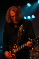 Bild 37 | Black Star Riders am 25. Oktober 2013 in Telfs. Fotografie: Christian Hehs
