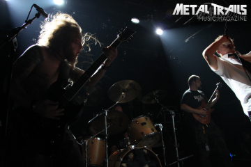 Darius Mondop zelebrieren den Stoner Rock live on Stage im Posthof in Linz.