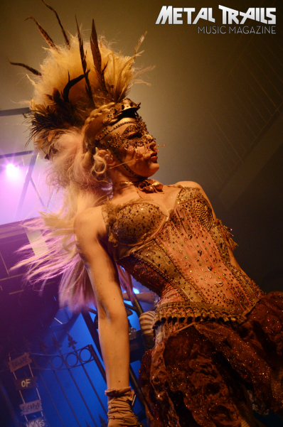 Bild 39 | Emilie Autumn am 4. September 2013 in Hamburg. Fotografie: Arne Luaith