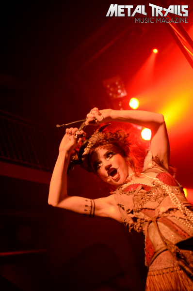 Bild 43 | Emilie Autumn am 4. September 2013 in Hamburg. Fotografie: Arne Luaith