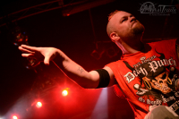 Bild 44 | Five Finger Death Punch am 4. Juni 2013 in Hamburg. Fotografie: Arne Luaith
