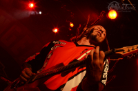 Bild 54 | Five Finger Death Punch am 4. Juni 2013 in Hamburg. Fotografie: Arne Luaith