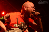 Bild 63 | Five Finger Death Punch am 4. Juni 2013 in Hamburg. Fotografie: Arne Luaith