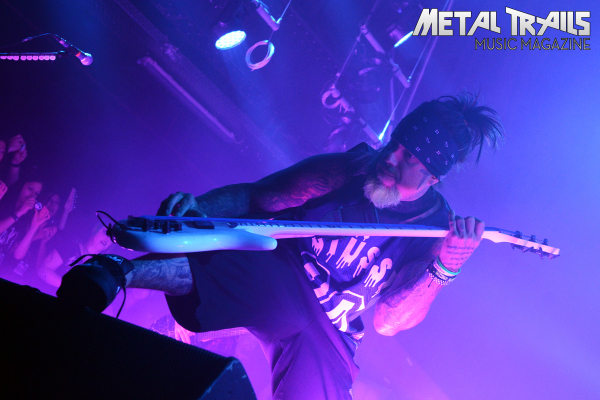 Zu den Konzertbildern des Korn-Gigs vom 6. Mai 2014 im Palladium in Köln …