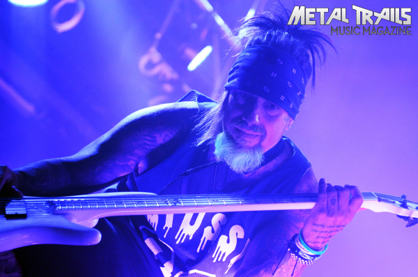 Zu den Konzertbildern des Korn-Gigs vom 6. Mai 2014 im Palladium in Köln …