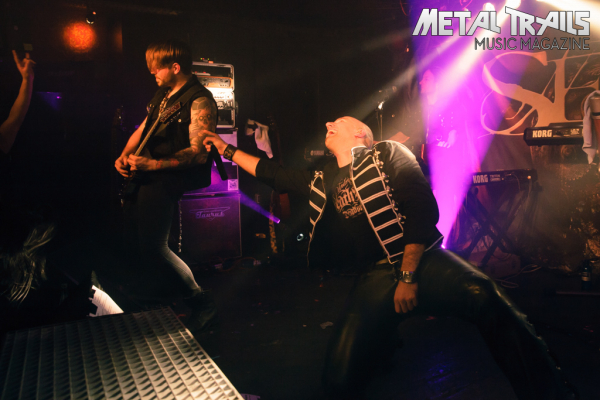 Zu den Konzertbildern des Serenity-Gigs vom 15. April 2014 im Nachtleben in Frankfurt am Main …