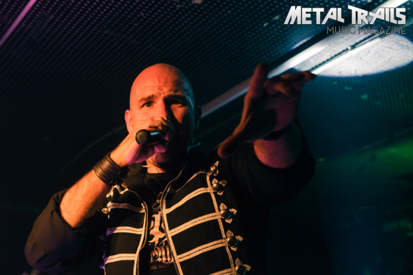 Zu den Konzertbildern des Serenity-Gigs vom 15. April 2014 im Nachtleben in Frankfurt am Main …