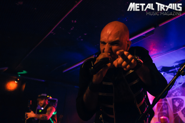 Zu den Konzertbildern des Serenity-Gigs vom 15. April 2014 im Nachtleben in Frankfurt am Main …