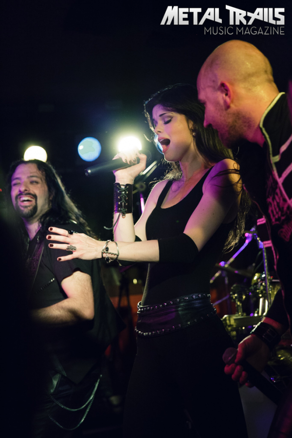 Zu den Konzertbildern des Serenity-Gigs vom 23. Mai 2014 im Schwimmbad-Club in Heidelberg …