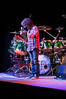 Bild 37 | Simon Phillips am 18. November 2013 in St. Pölten. Fotografie: Agnes Dinhobl