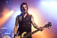Bild 13 | Skid Row am 8. Juni 2013 in Telfs. Fotografie: Agnes Dinhobl