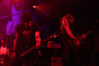 Bild 8 | Skid Row am 26. November 2013 in Wien. Fotografie: Christian Hehs