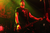 Bild 19 | Skid Row am 26. November 2013 in Wien. Fotografie: Christian Hehs