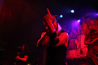 Bild 32 | Skid Row am 26. November 2013 in Wien. Fotografie: Christian Hehs
