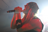 Bild 40 | Skid Row am 26. November 2013 in Wien. Fotografie: Christian Hehs
