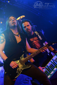 Elias Viljanen und Henrik Klingenberg von Sonata Arctica am 6.11.2012 in der Markthalle, Hamburg.