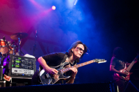 Bild 33 | Steve Vai am 28. September 2013 in Linz. Fotografie: Agnes Dinhobl