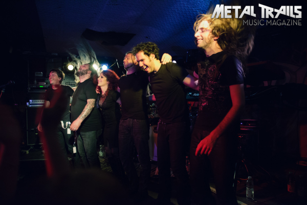 Zu den Konzertbildern des Stream of Passion-Gigs vom 23. Mai 2014 im Schwimmbad-Club in Heidelberg …