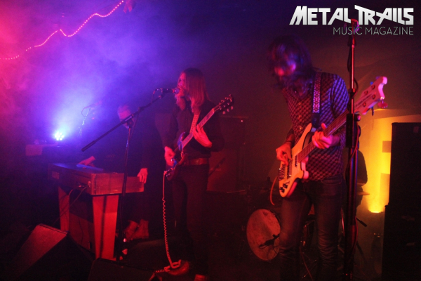 Zu den Konzertbildern des Vidunder-Gigs vom 22. Mai 2014 in der KAPU in Linz …