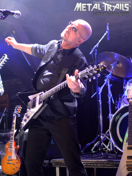 Bild 5 | Wishbone Ash am 21. Februar 2011 in Hamburg. Fotografie: Arne Luaith